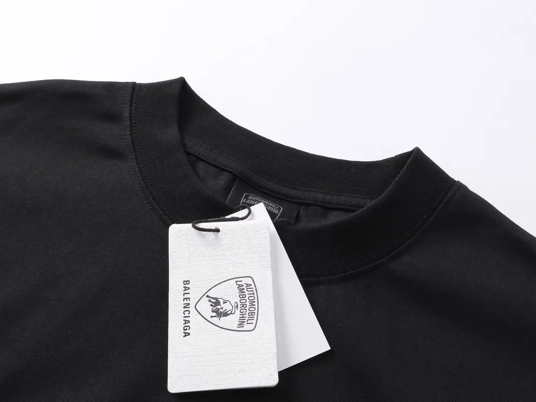 【 . Quality】BALENCI*GA/ Lamborghini LOGO T # SS 25 New Arrival。 ， 。 。 ZP 。 260 ， . ， 。 。 。 ， ， 。 . 。 OS . Same Style ：BL 253637 ：Black Size：XS S M L